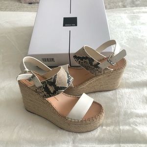 SALE✨ Dolce Vita Spiro Snake-Embossed Platform